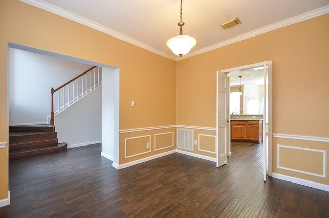 Building Photo - 16411 Sagewood Ct