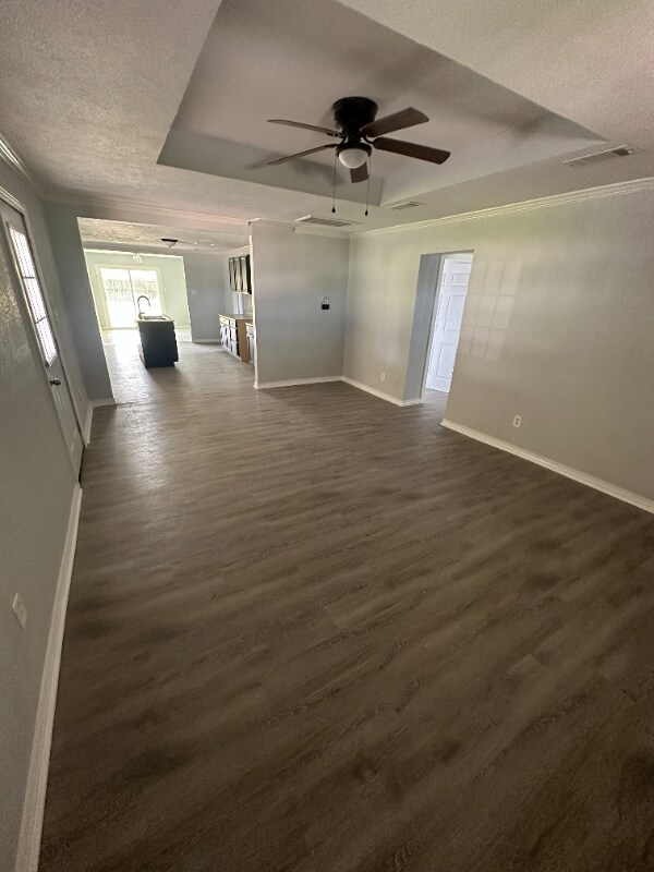 Building Photo - 222 E 38th St