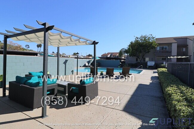 Building Photo - 1475 Graves Ave