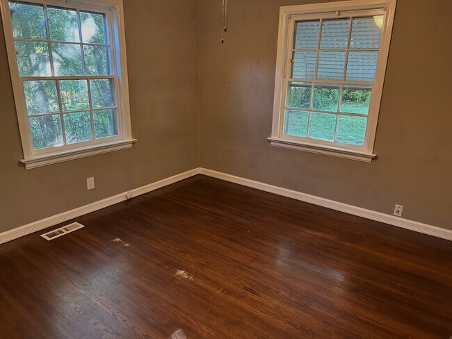 Building Photo - 4514 E 4th Pl