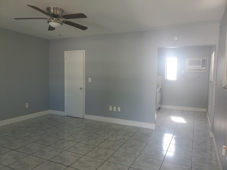 Living space - 1928 Taylor St