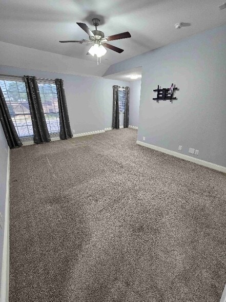 Building Photo - 204 Frontier Cove