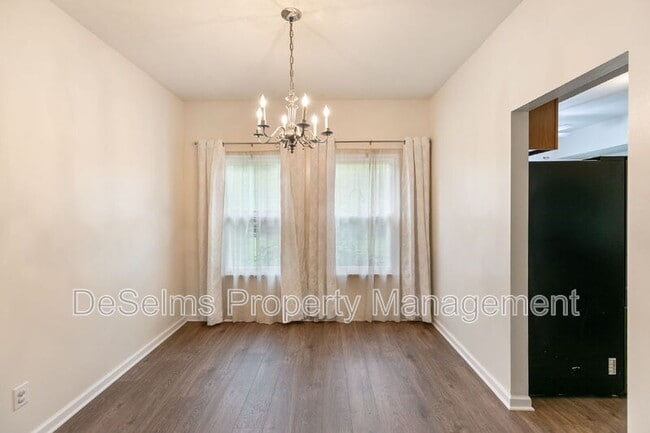 Building Photo - 1405 S Glenleigh Ct