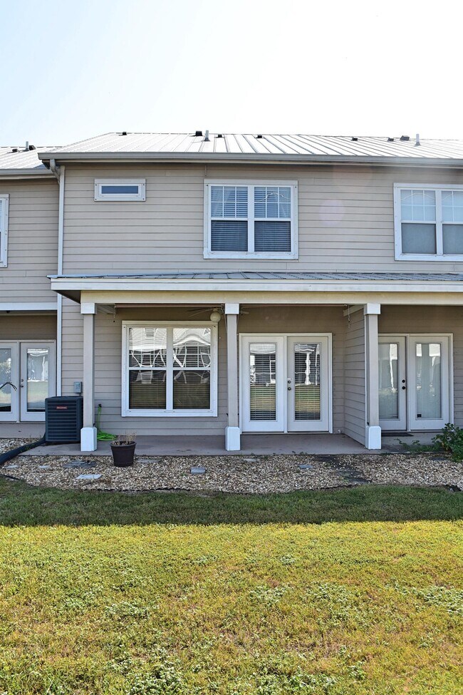 Building Photo - 27 N Sand Palm Rd