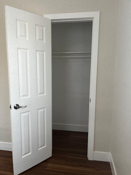 Building Photo - 1348 Olivine Ave