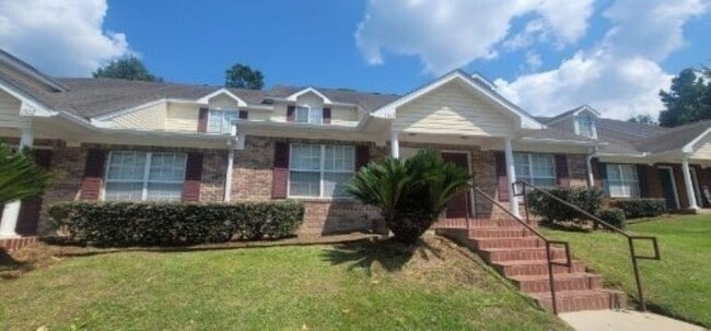 Building Photo - 4434 Gearhart Rd
