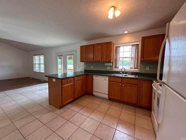 Building Photo - 7411 Bent Branch Dr