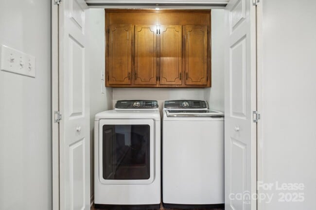 Building Photo - 259 Unionville - Indian Trail Rd W
