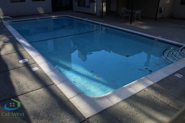 Building Photo - $2,495 - Upstairs 2 Bedroom/1 Bath Condo