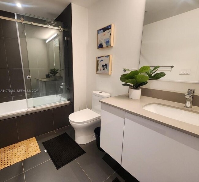 Building Photo - 1600 NE 1st Ave