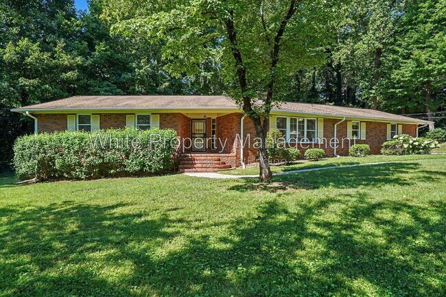 Building Photo - 7017 Linda Lake Dr