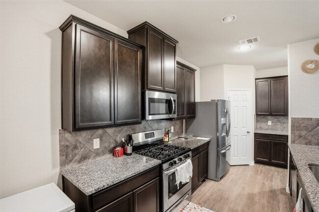 Building Photo - 1317 Clear Cedar Ct