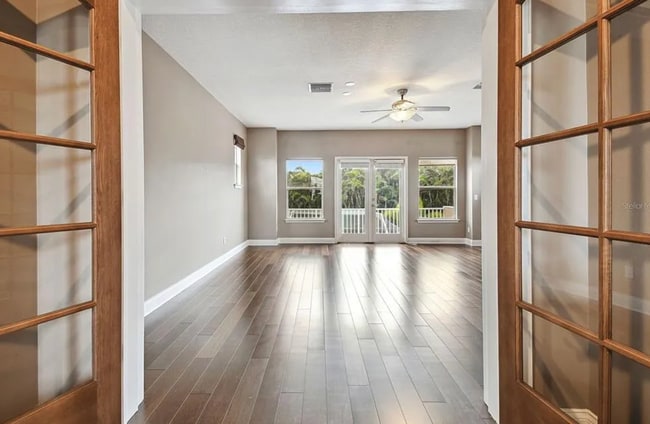 Building Photo - 824 Islebay Dr