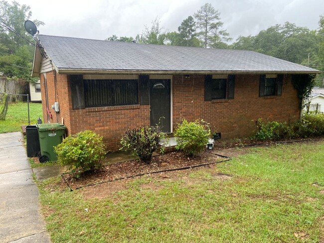 Primary Photo - **UPCOMING**Nice 3 Bedroom / 1 Bathroom Ho...