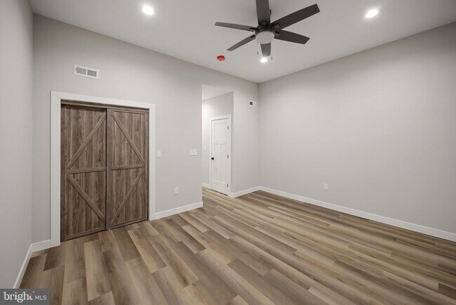 Building Photo - 2037 McCulloh St