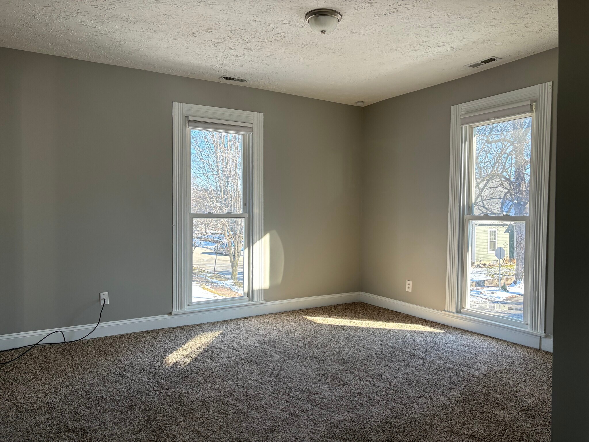 Living room - 1394 Wayne St