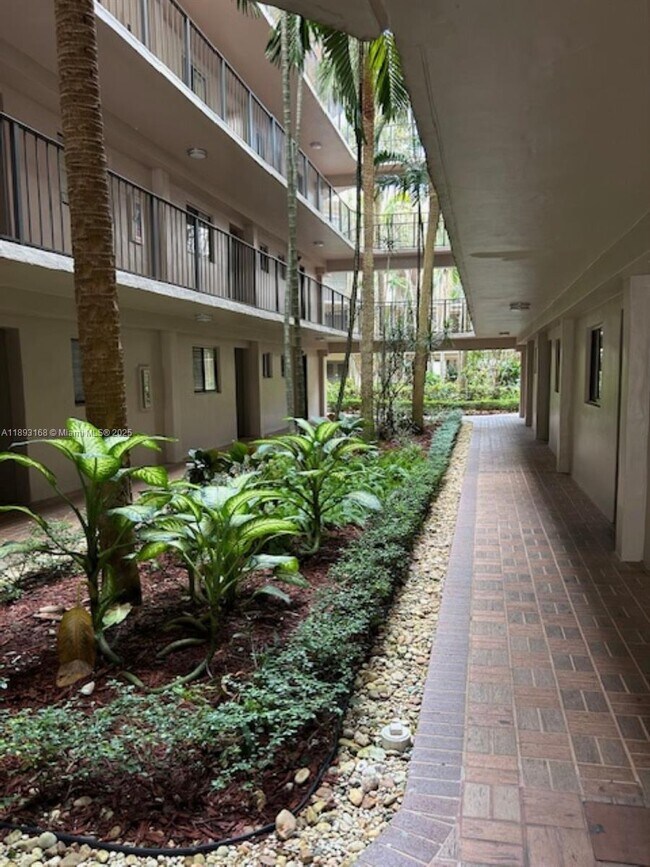 Building Photo - 8540 SW 133rd Avenue Rd