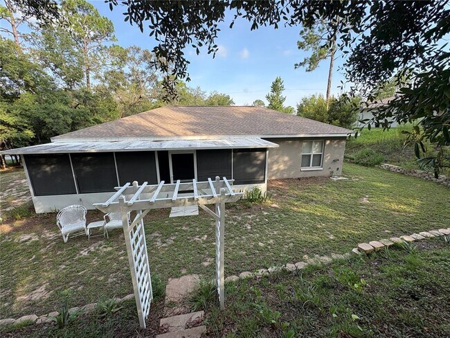 Building Photo - 9832 SW 196th Avenue Rd