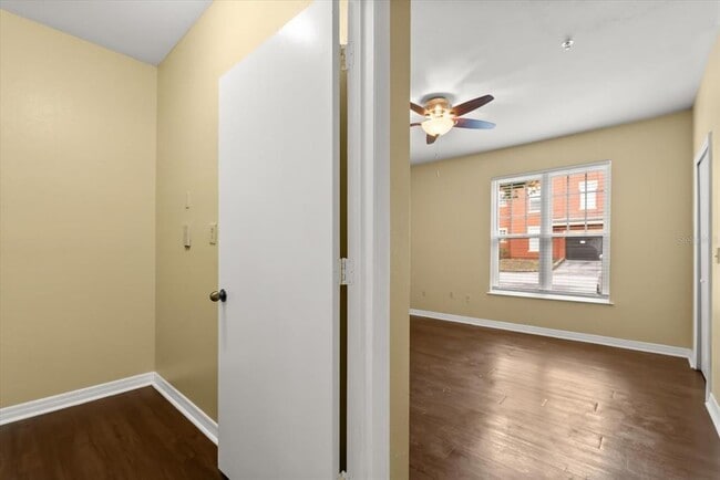 Building Photo - 126 Vista Verdi Cir