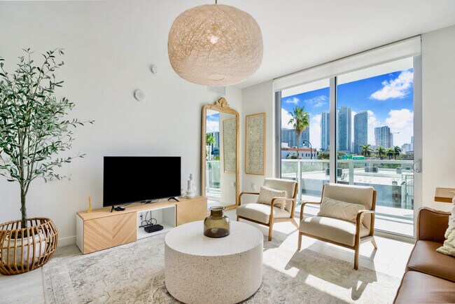 Building Photo - 3900 Biscayne Blvd