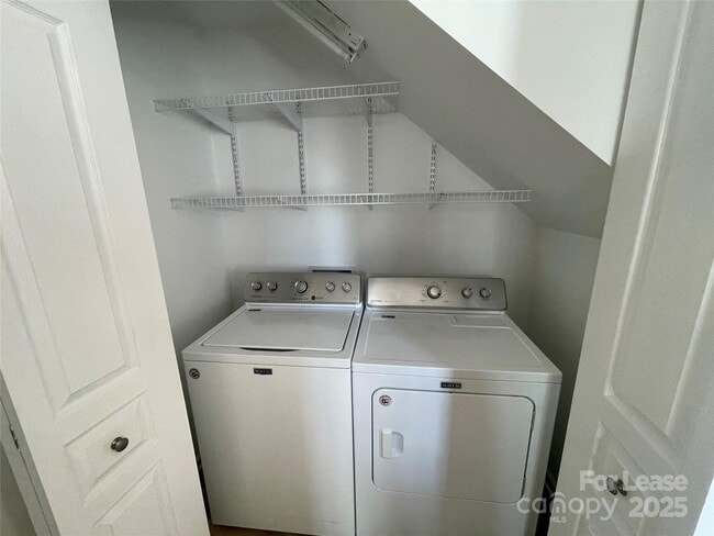 Building Photo - 221 Spring Gardens Drive