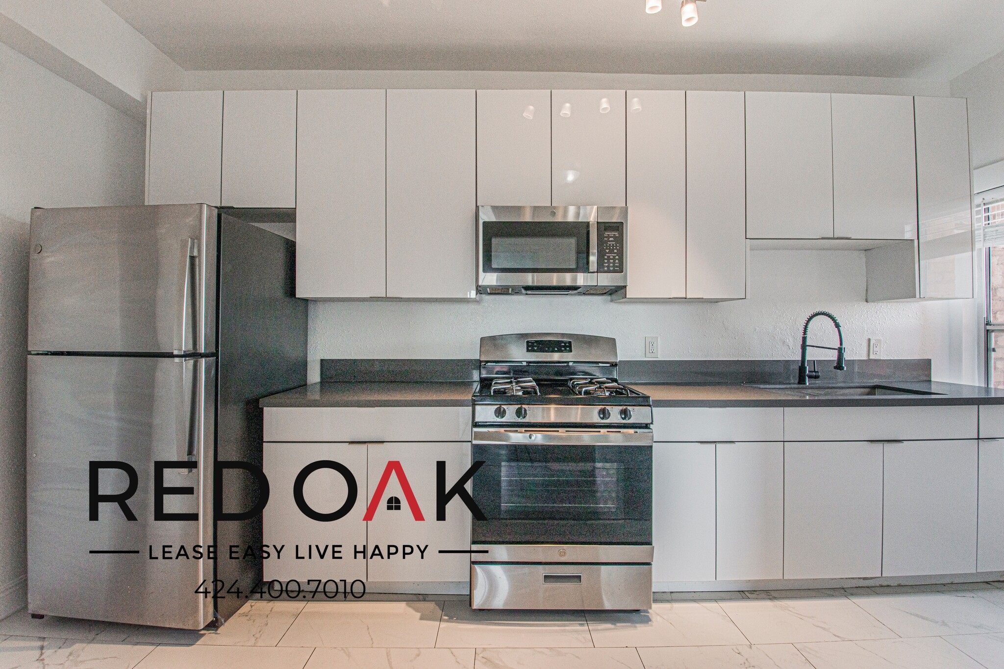 Building Photo - 744 Beacon Ave