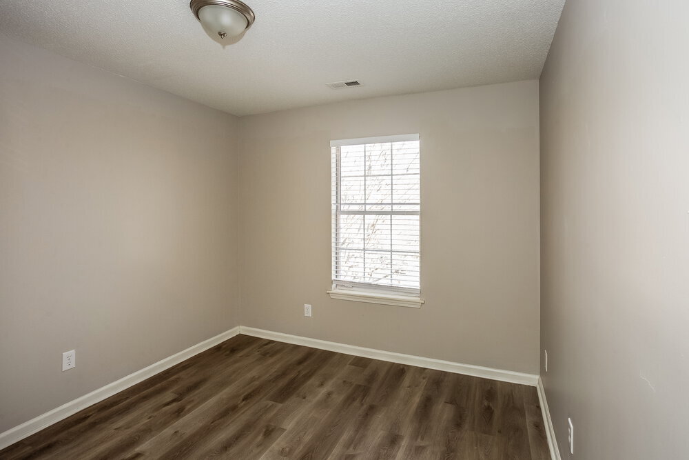 Building Photo - 10433 Battle Ct