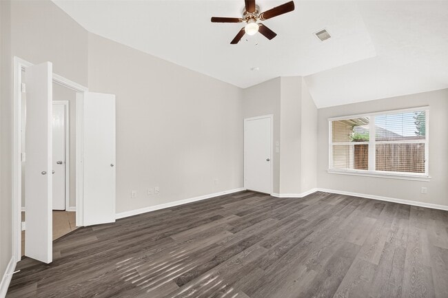 Building Photo - 13006 Rose Landing Dr