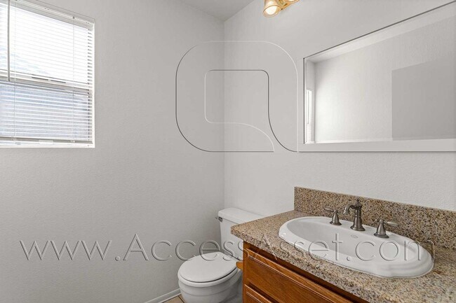 Building Photo - Charming 3 Bed/2.5 Bath Home With A Spacious Backyard And 3-Car Garage in Lake Elsinore!