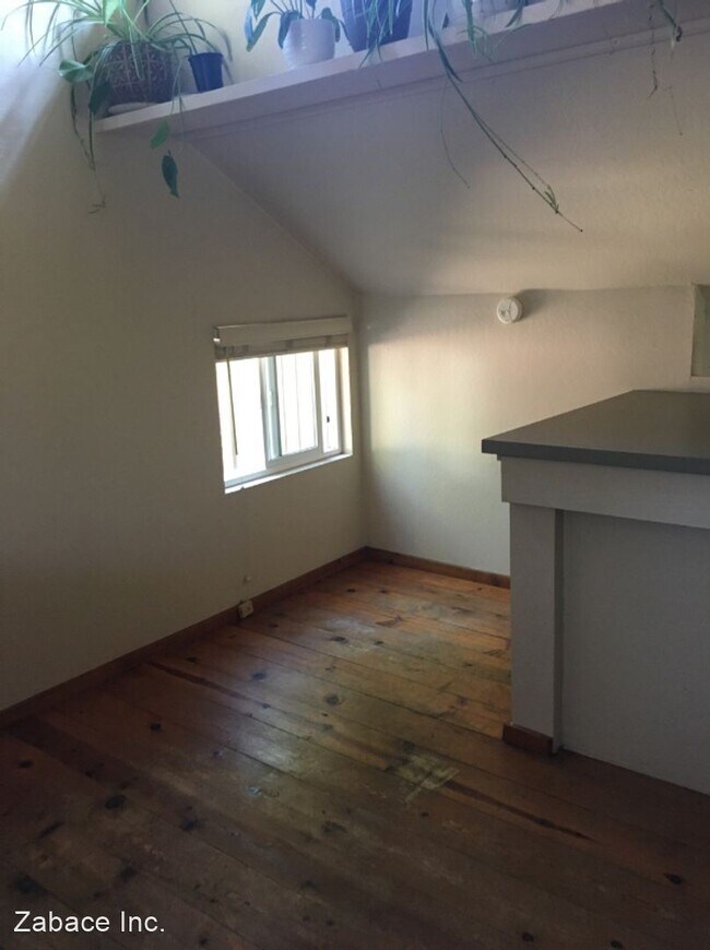 Building Photo - 6 br, 3 bath House - 702 Anderson Road - M...