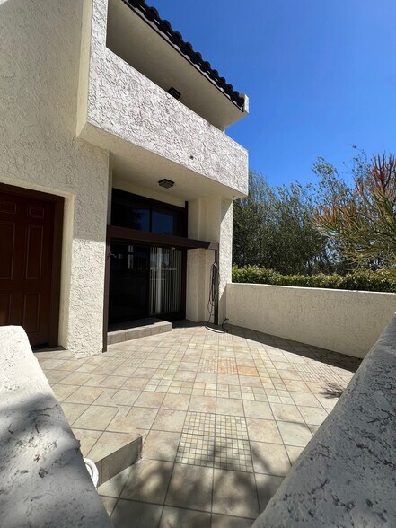 Building Photo - 6818 Caminito del Greco