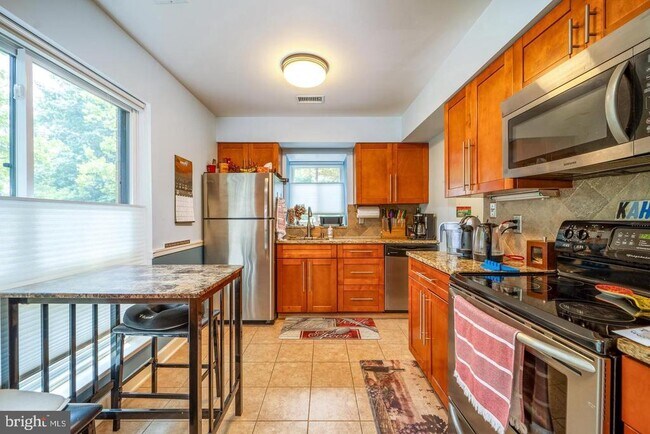 Building Photo - 11214 Beaver Trail Ct