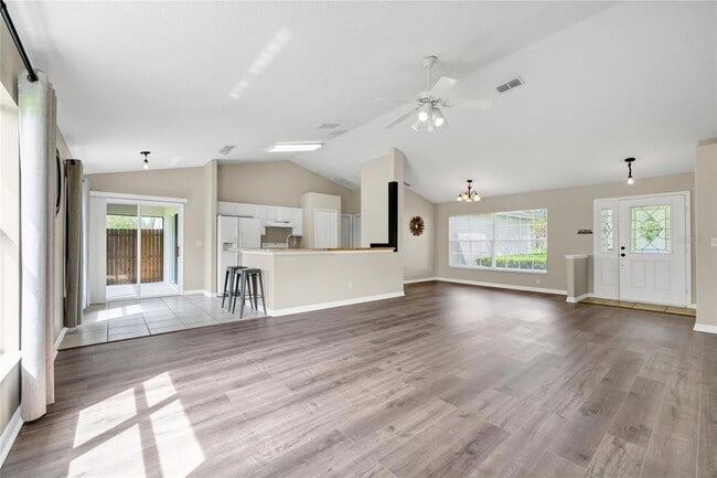 Building Photo - 514 Lake Sumner Dr