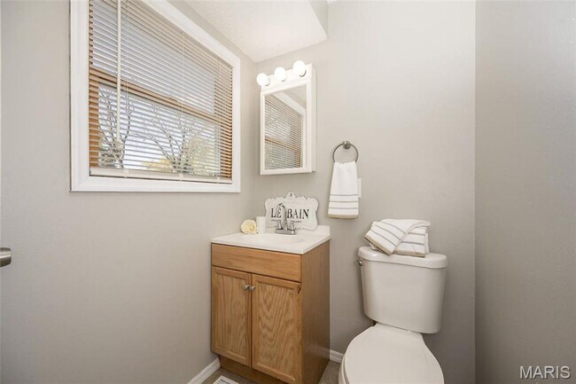 Building Photo - 1060 Kingsbrook Ln