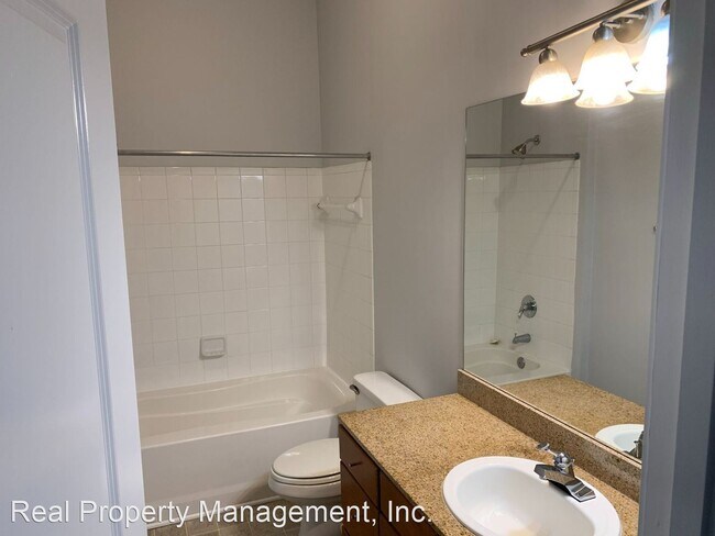 Building Photo - 1 br, 1 bath House - 730 Walker Sq, Apt #4B
