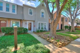Building Photo - 1141 Country Pl Dr