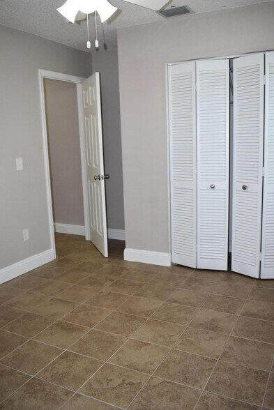 Building Photo - 826 Palama Way