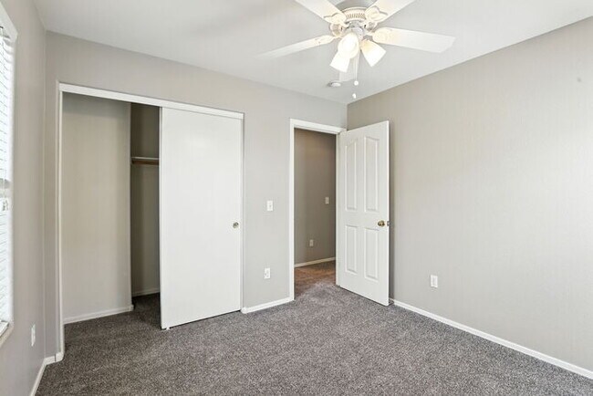 Building Photo - 21116 Avenida Del Valle Ct