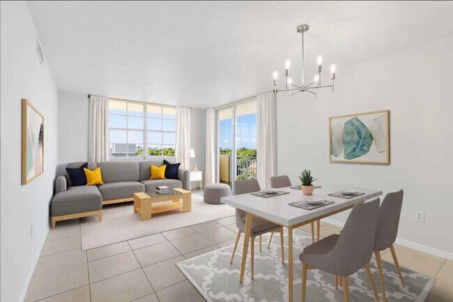 Living Room - 215 SW 42nd Ave