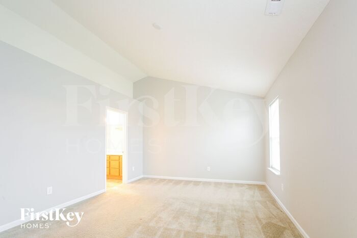 Building Photo - 15193 Silvercharm Dr