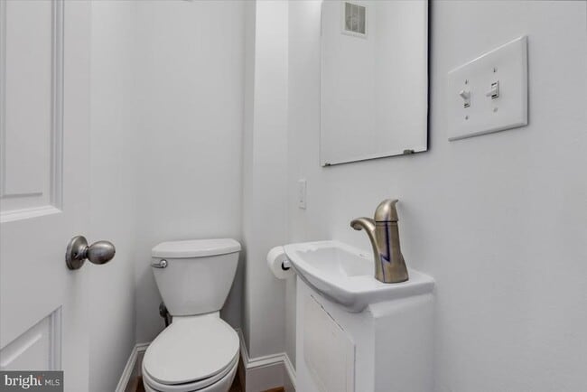 Building Photo - 215 Prince St