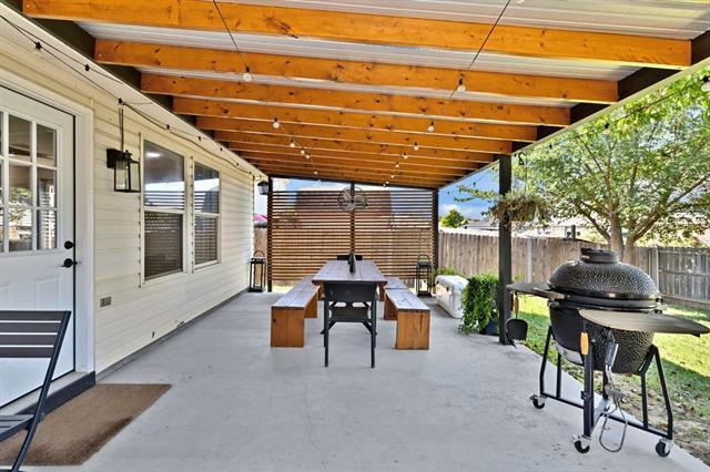 Building Photo - 8404 Early Dawn Trail