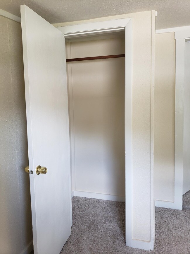 Building Photo - 1307 Josephine St