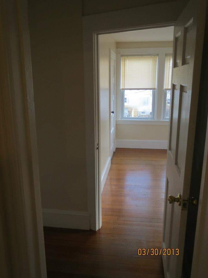 Building Photo - 1320 Cranston St