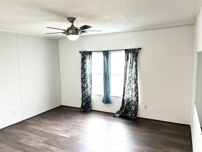 Building Photo - 311 Texas Ave