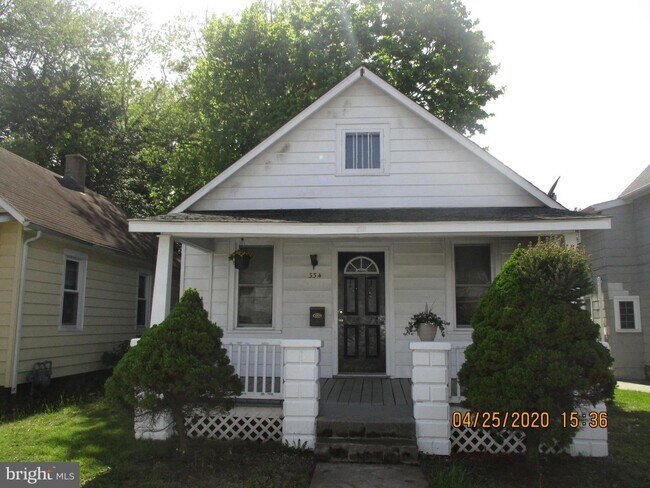 Building Photo - 334 N Governors Ave