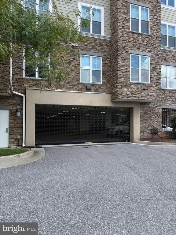 Building Photo - 17 Clay Lodge Ln