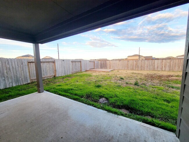 Building Photo - 21522 Violet Rdg Rd