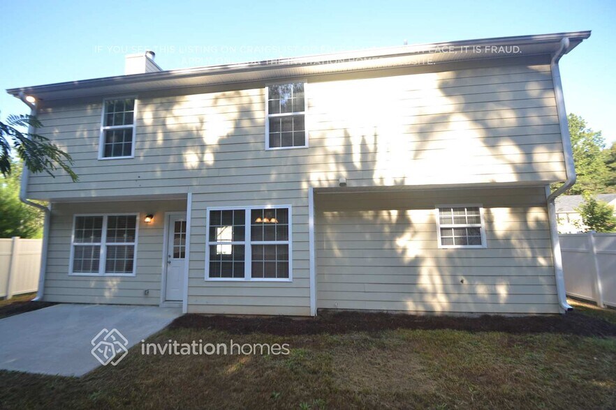 Building Photo - 270 Valley View Dr