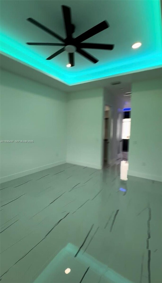 Building Photo - 616 Maple Ave N